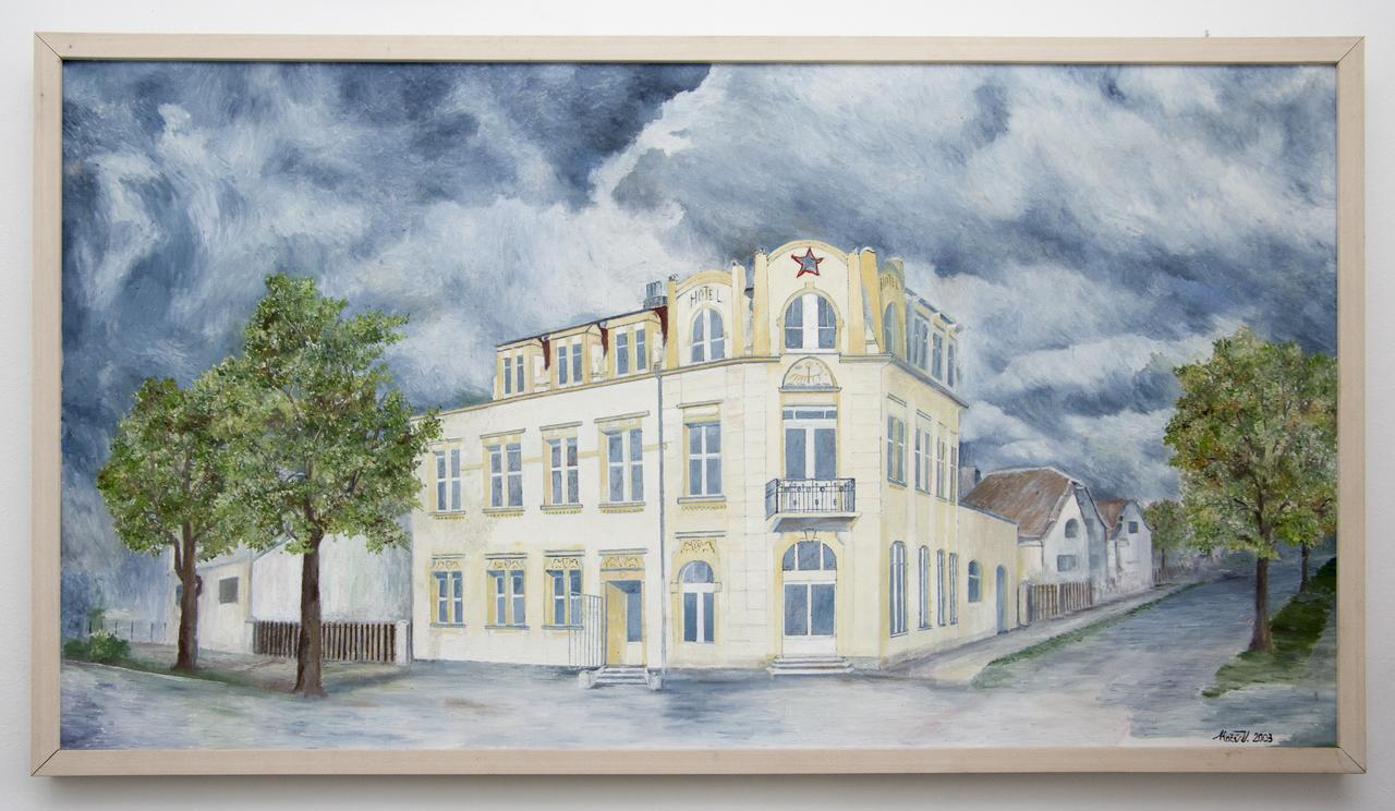 Hotel Modra Hvezda Sadská 外观 照片