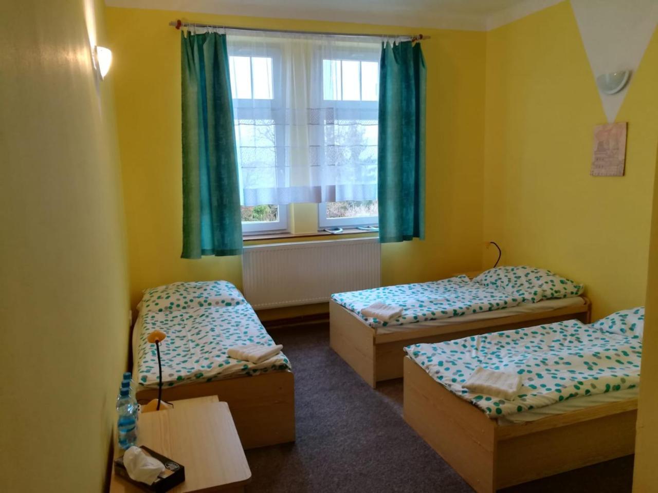 Hotel Modra Hvezda Sadská 外观 照片
