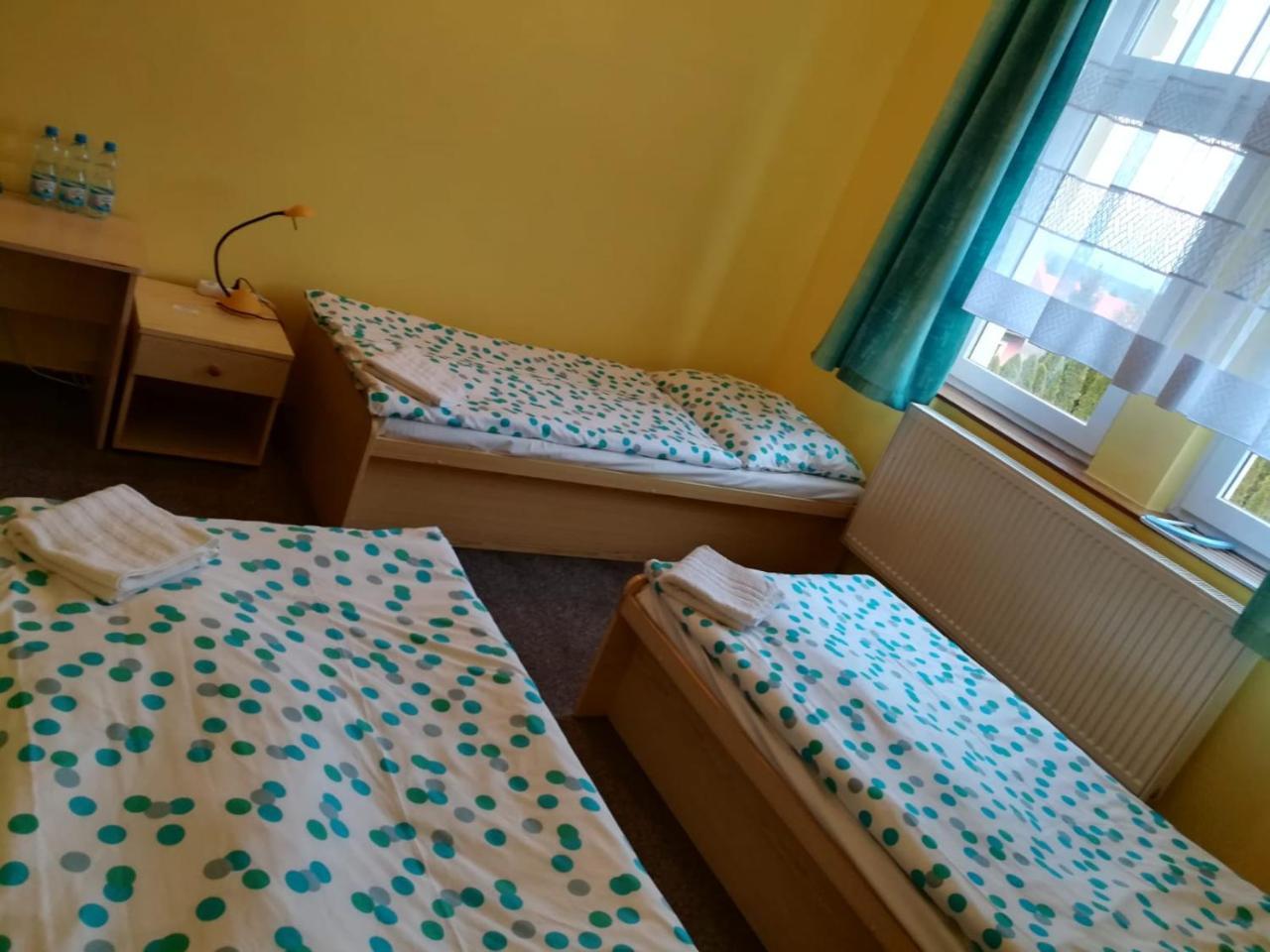 Hotel Modra Hvezda Sadská 外观 照片